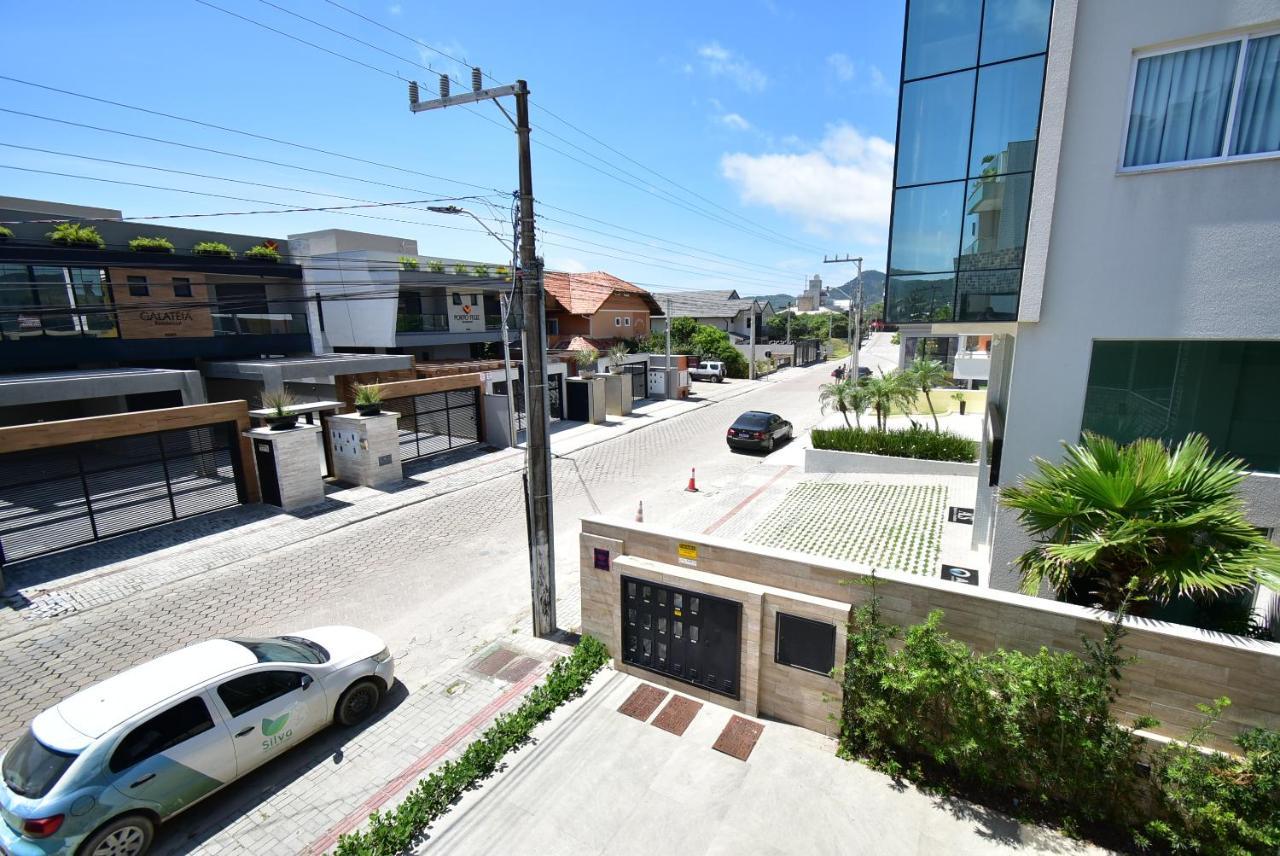 Residencial Melfi 3 Ap.2 Frente * Bombinhas