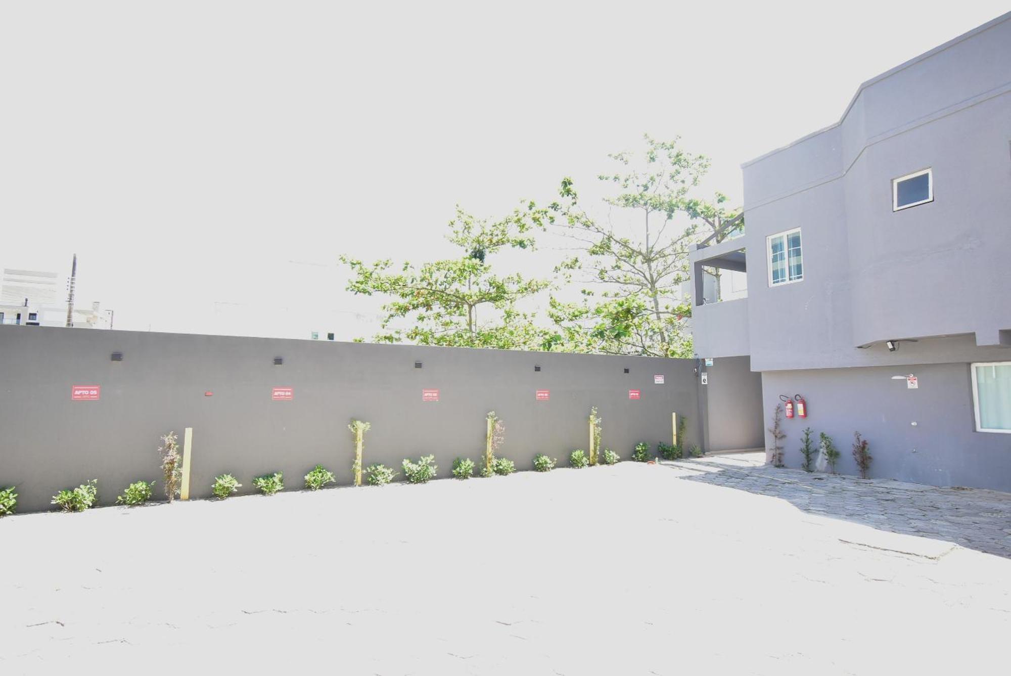Residencial Melfi 3 Ap.2 Frente Apartment