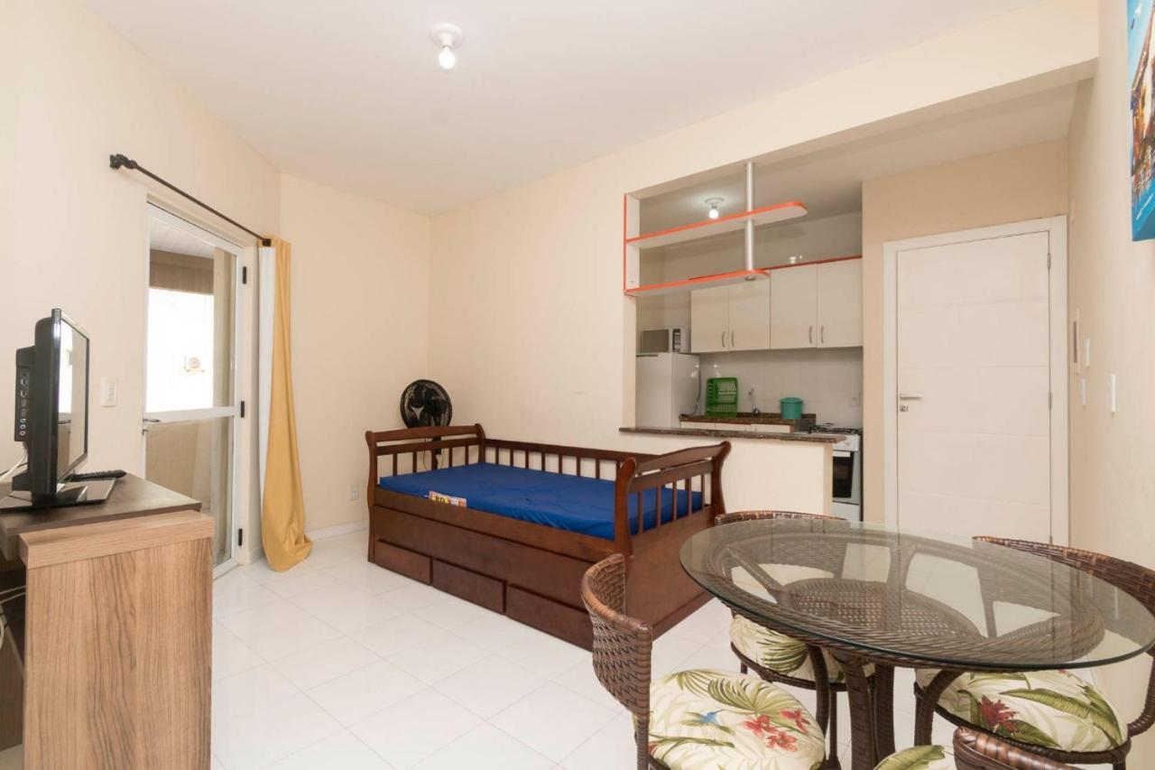 Residencial Melfi 3 Ap.2 Frente Apartment Bombinhas