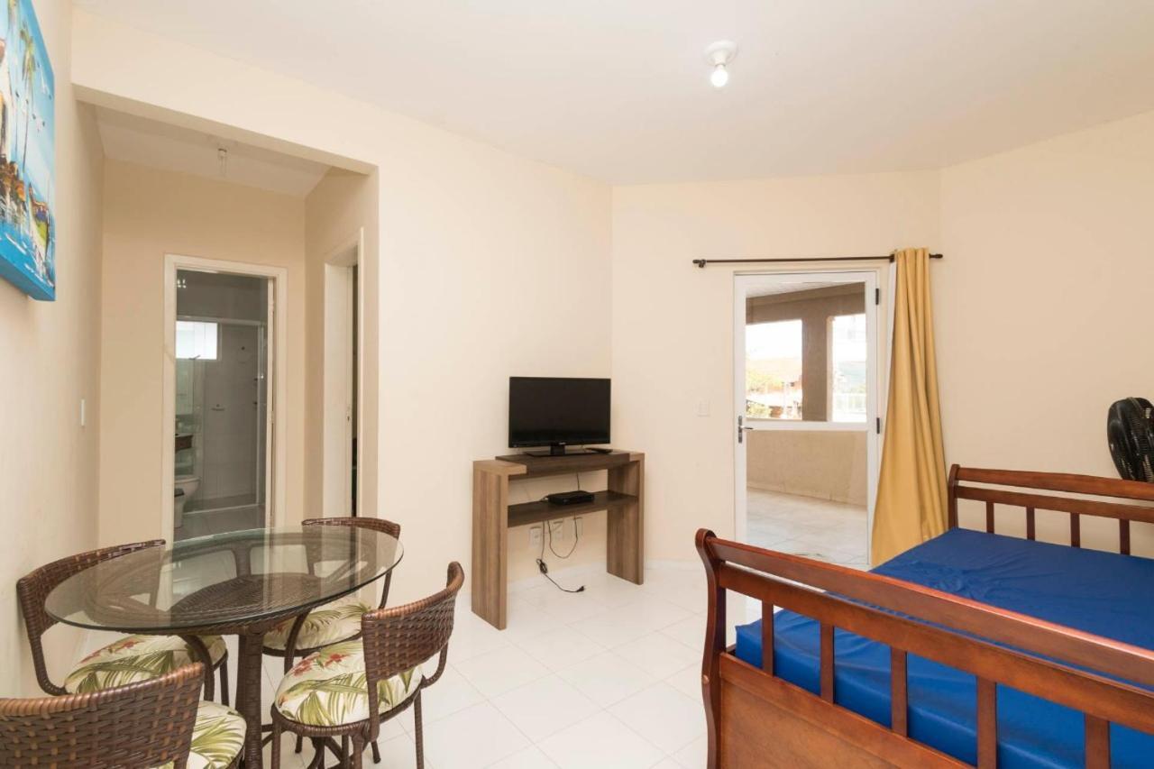 Residencial Melfi 3 Ap.2 Frente *